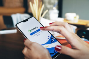 Shopify pakub täisteenust tegeledes kiirelt ka igasuguste tehniliste tõrgetega. (C)Foto: Shutterstock