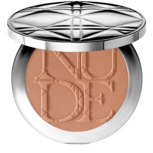 Dior TanClarins Bronzing and Blush Compact päikesepuudri-ja põsepunapalett Hind: 49,00 €
