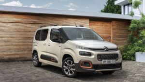 Citroën Berlingo on eest sarnane teiste sama marki autodega. XTR-varustuspakett lisab oranžid kaunistused ja edevamad valuveljad. Foto: Citroen