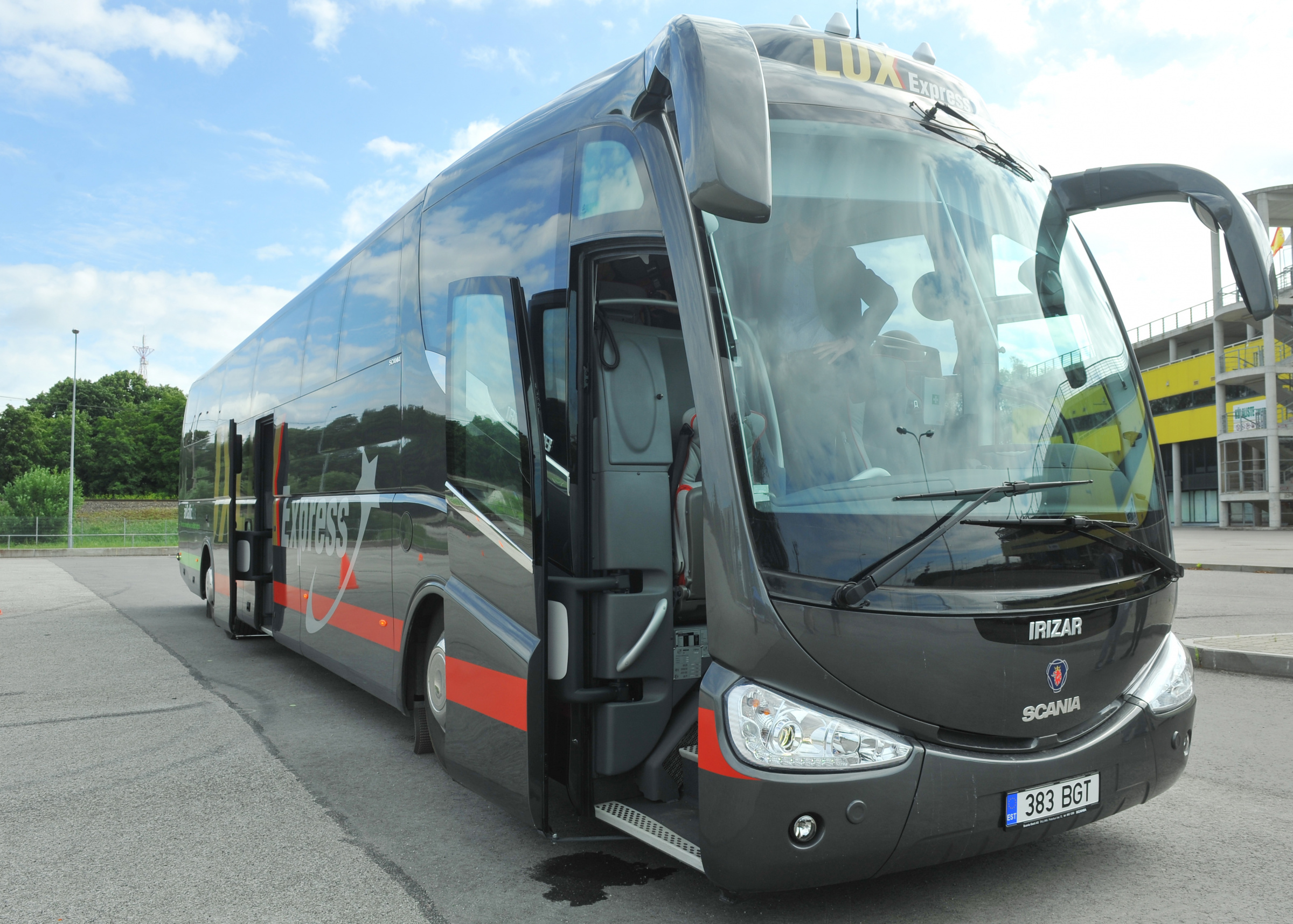 Lux Express ostis 7 miljoni eest uusi busse ja lisab väljumisi - Autogeenius