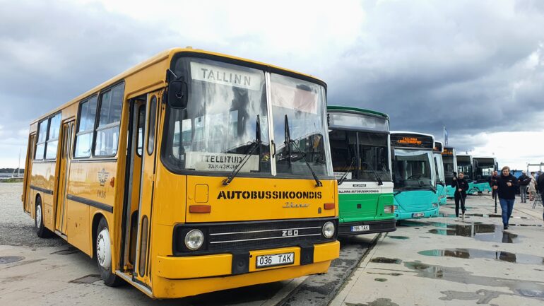 Tallinna bussiliiklus saab 100 aastaseks ning selle puhul tuleb bussinäitus  ja perepäev - Autogeenius