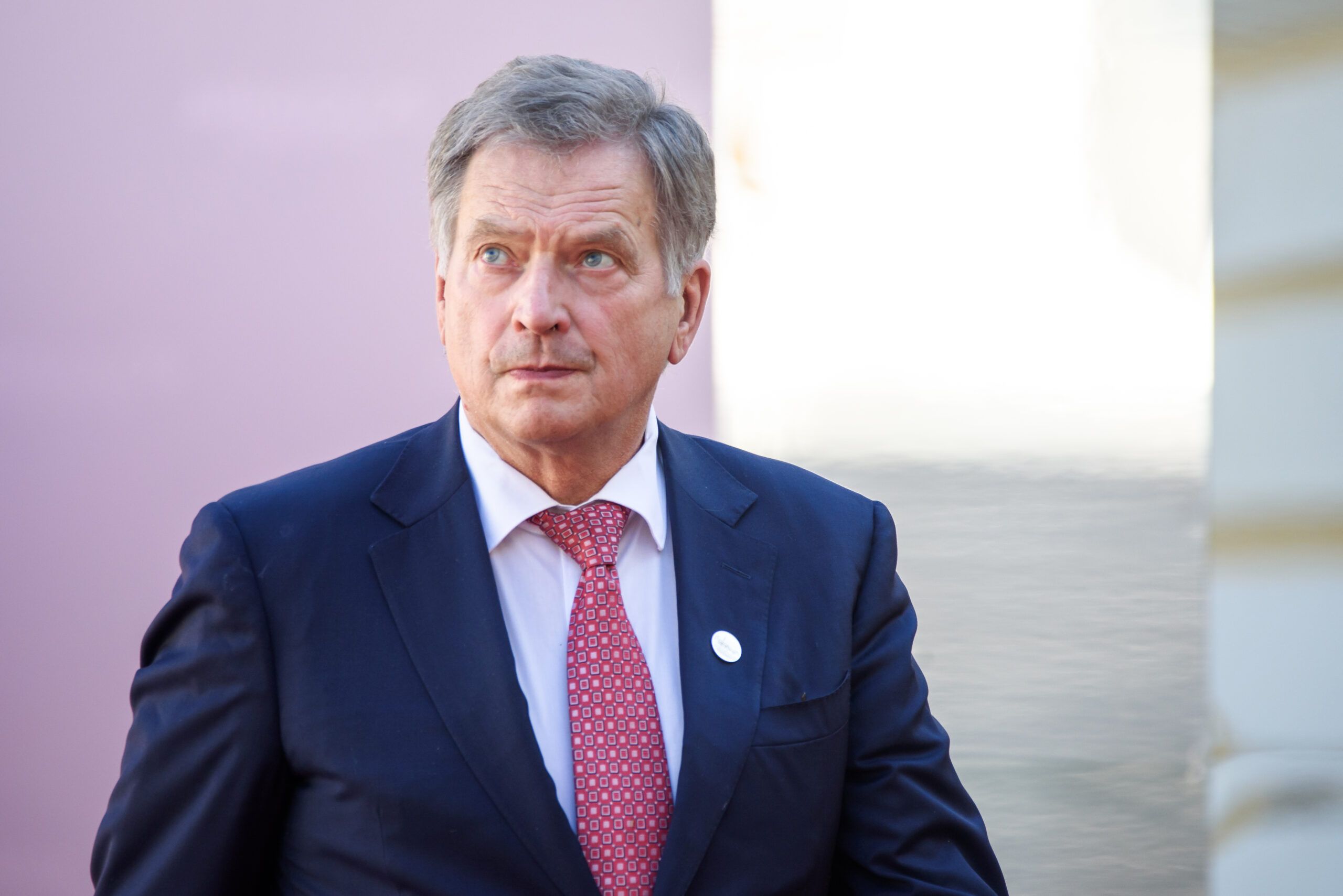 Soome presidendi Niinistö sõnul on Eesti ja Soome vaheline sidekaabel saanud kahjustada, tõenäoliselt on kahjustus välistegevuse tagajärg - Digigeenius